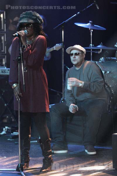 HAPPY MONDAYS - 2007-11-08 - PARIS - La Cigale - 